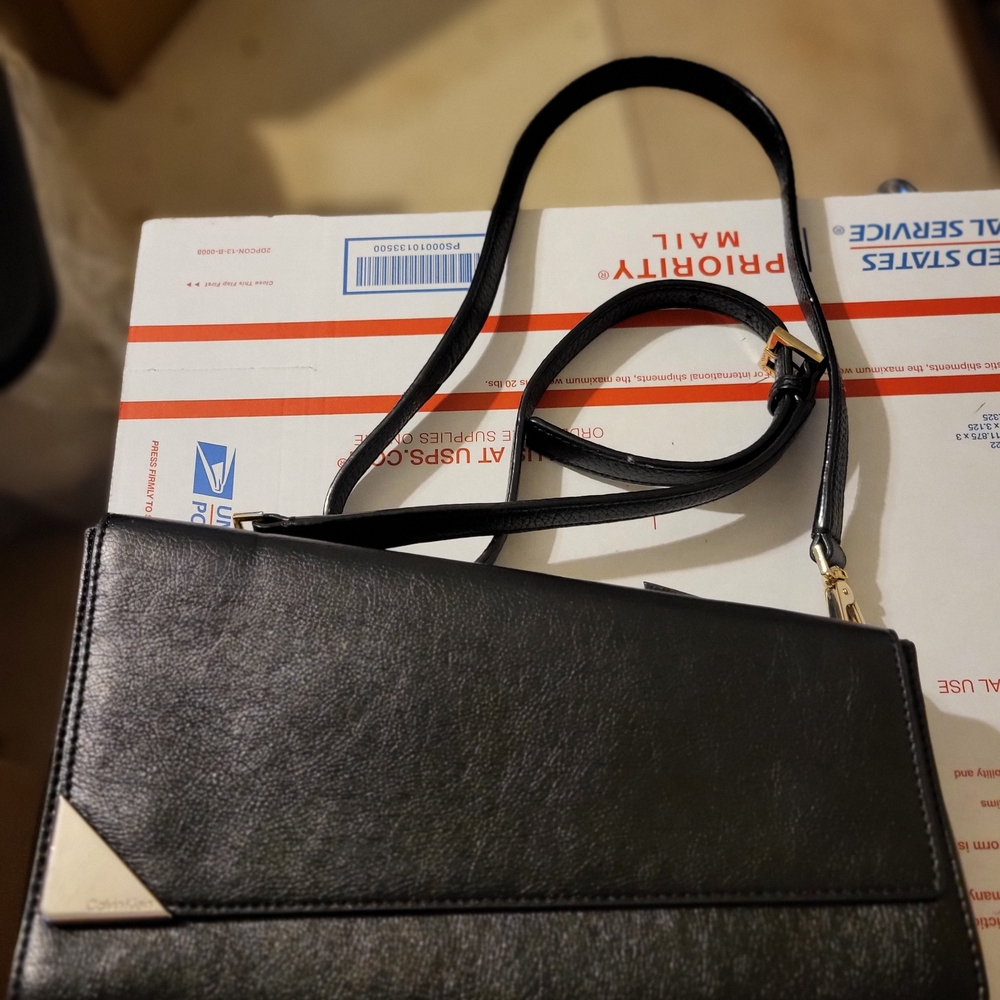 Calvin Klein  Slightly Used Black Women's Bag